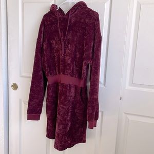 Fashion Nova, MED, very soft burgundy dress with a hood and pockets.